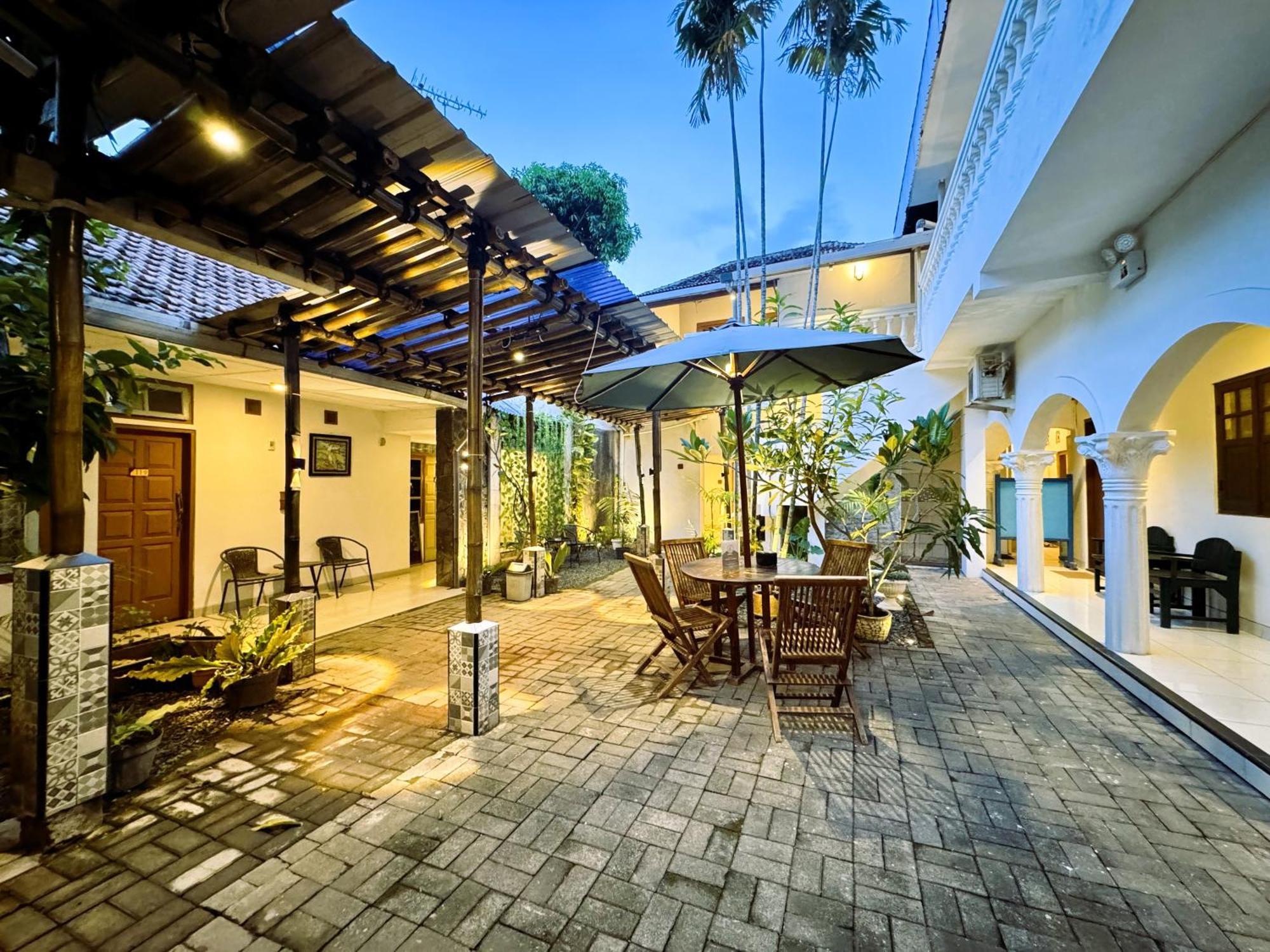 The Raden Patah Heritage Kota Lama Semarang Exteriér fotografie